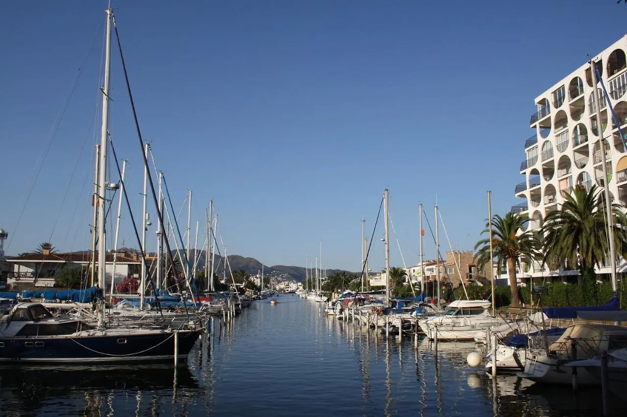 Empuriabrava Apartaments - Nº7 0*,  Spagna